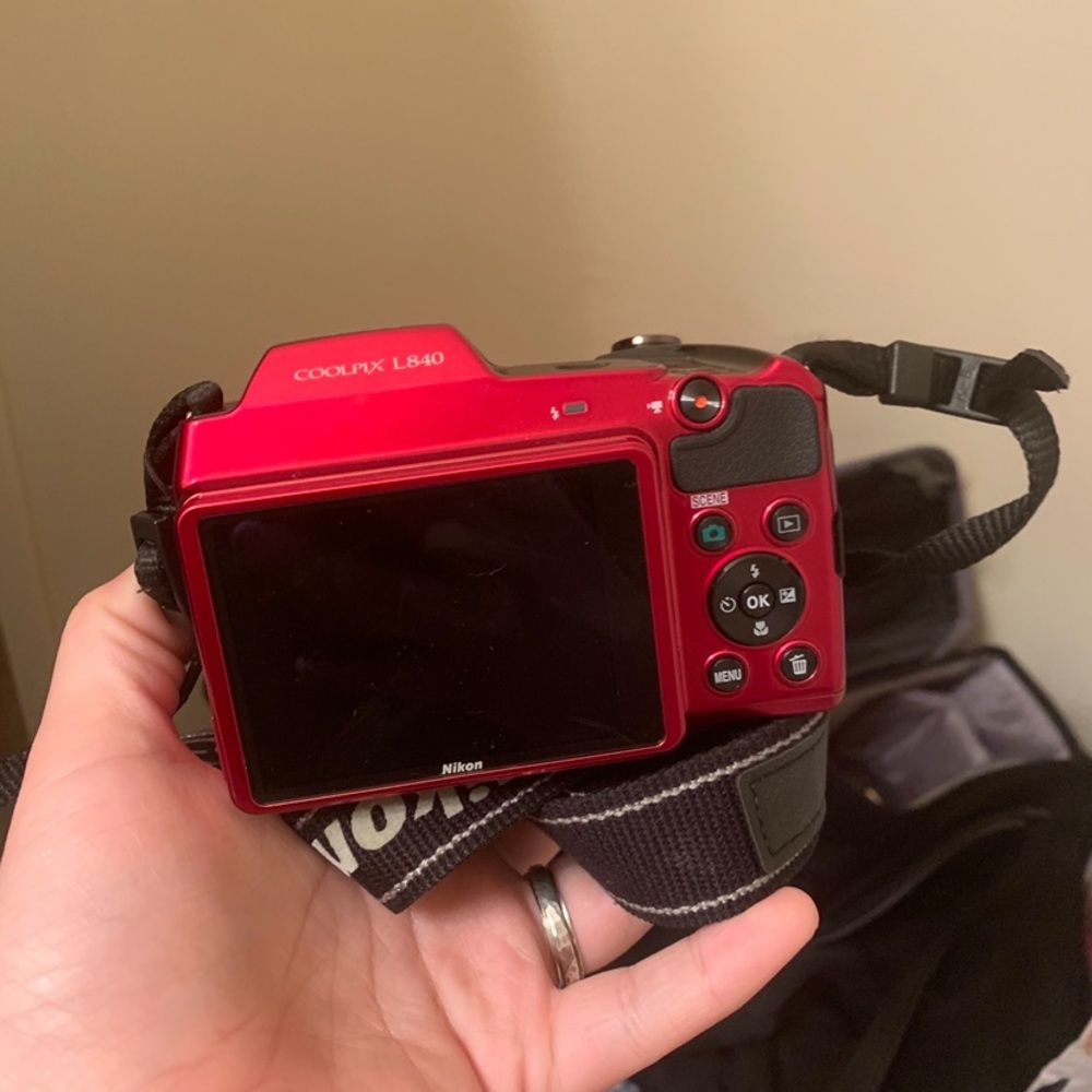 Nikon camera - Picture 3 of 4